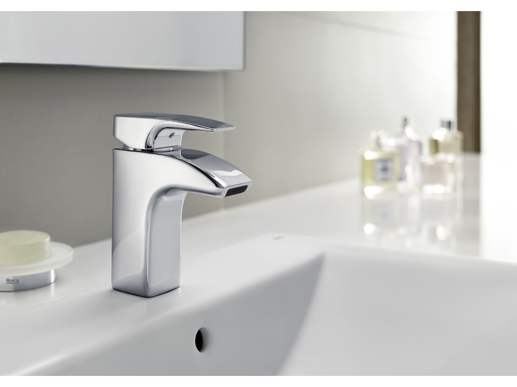 Thesis Brassware collections Roca