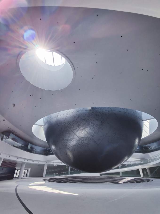 Designed by Ennead Architects with Thomas Wong, the Shanghai Astronomy Museum combines scientific and cultural symbolism. Roca’s bathroom products were chosen for their clean, modern design and ability to withstand constant use in public spaces. The Gap WCs, Site urinals, Chic urinals concealed inlet, L20-E basin mixers and Berna undercounter basins offer a perfect balance of durability and style. The sensor-operated faucets and urinals provide a touch-free experience, improving hygiene and reducing water consumption at the same time. These features ensure that the bathrooms meet both the museum’s aesthetic standards and the practical requirements of maintaining a clean, durable space in high-traffic areas.2